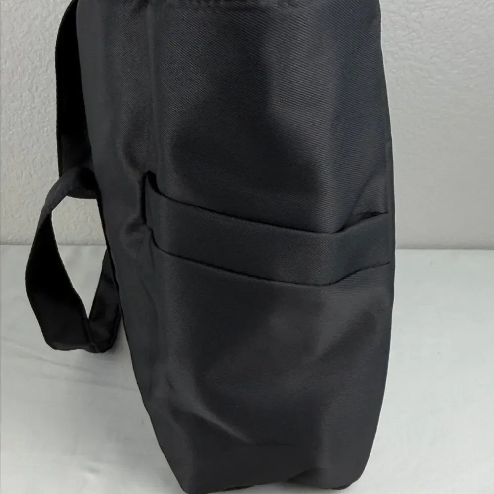 NWOT Black Tote Bag with top zipper travel bag